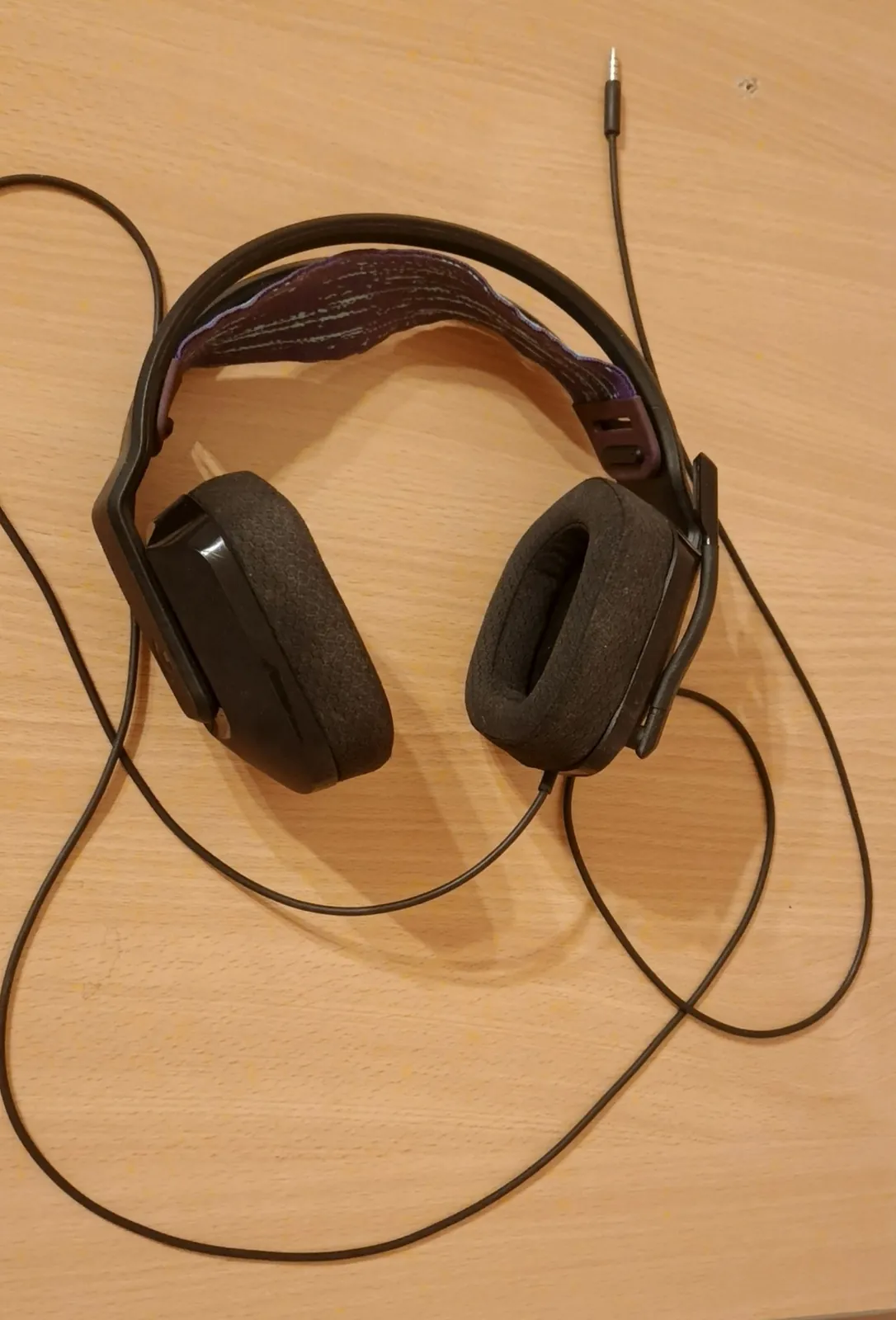 Игровые наушники Logitech G335 Purple Glitch 1