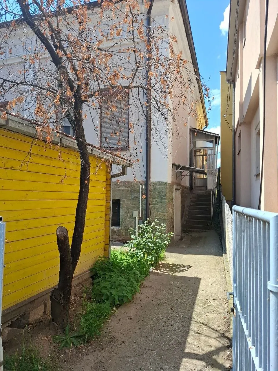Часть дома 40 м² в центре Крушеваца, долгосрочная аренда 7