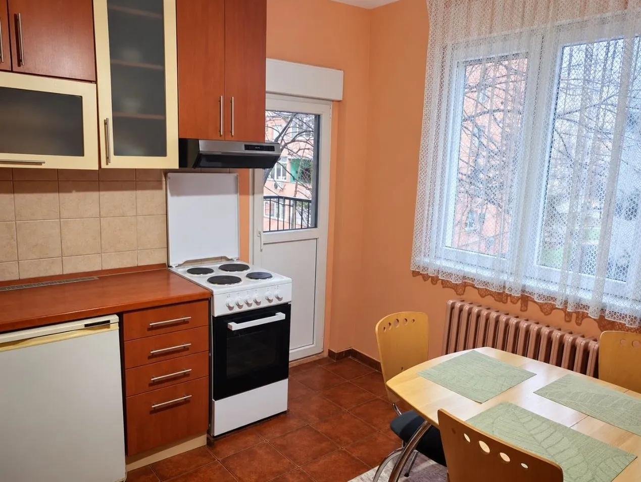 Двухкомнатная квартира в Карабурме, Палилула 1