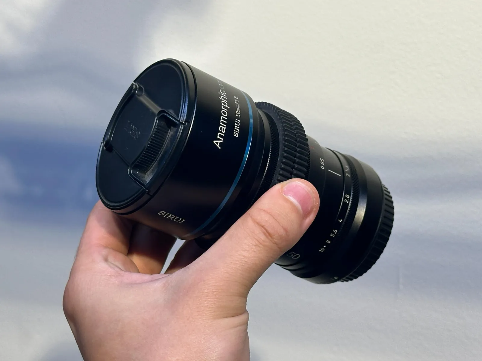 Анаморфотный объектив Sirui 50mm F1.8 Sony E 8