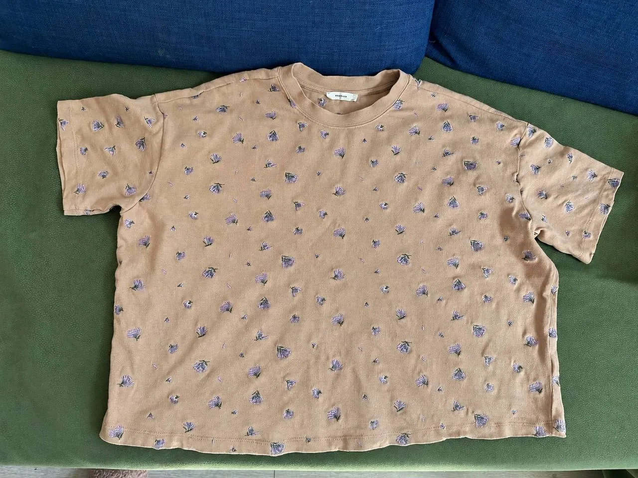 Футболка Reserved с вышивкой размер M 1