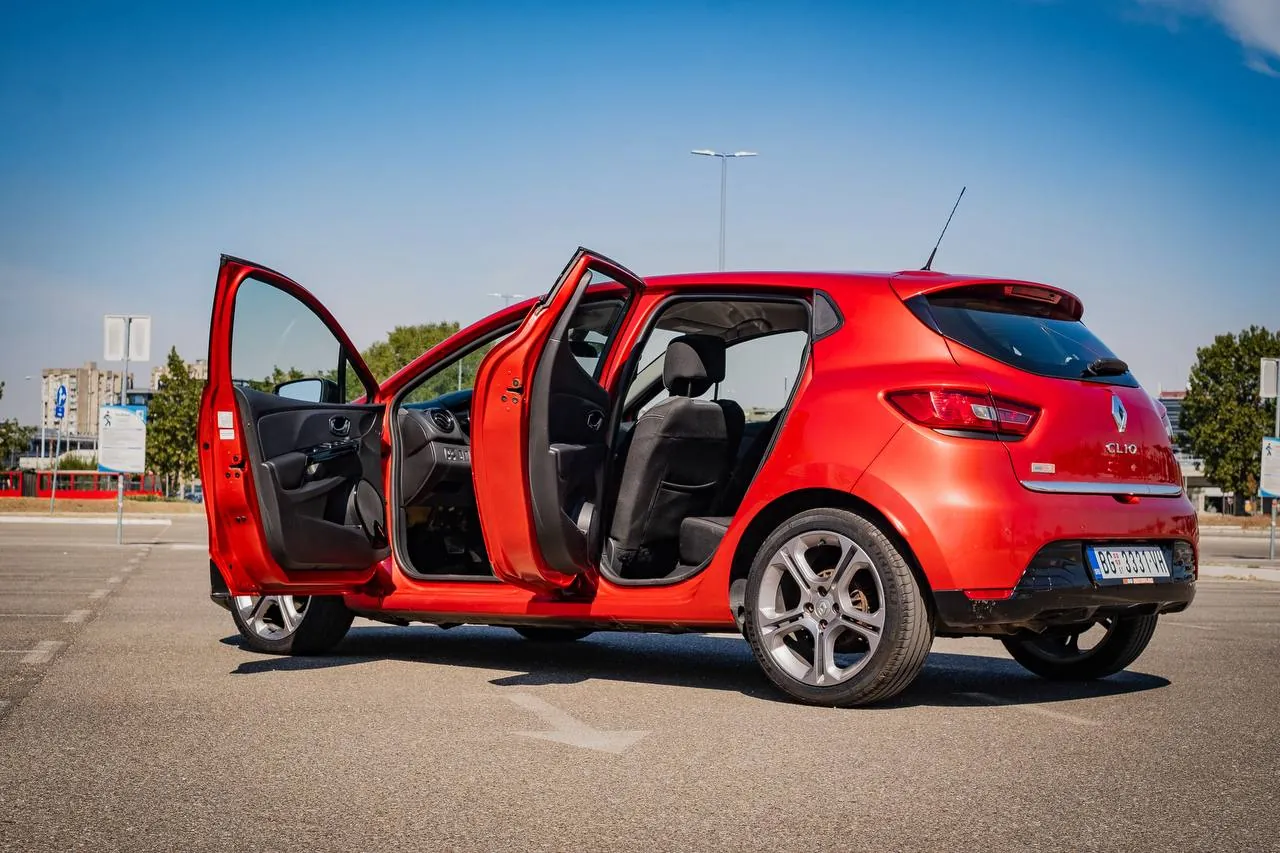 Renault Clio 2014 Swiss Edition Белград 2