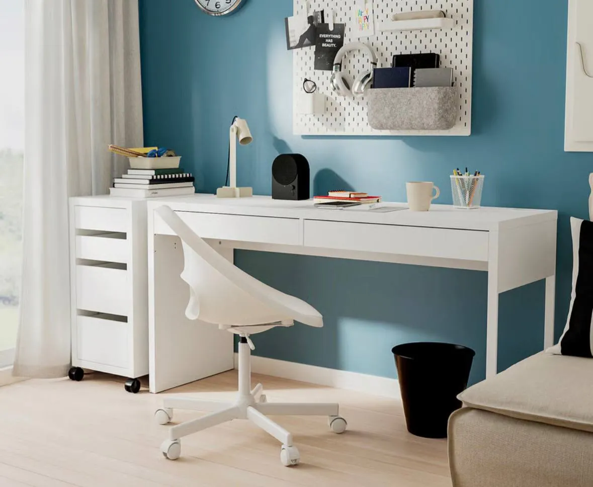 Стол IKEA MICKE 142×50 Белград 1