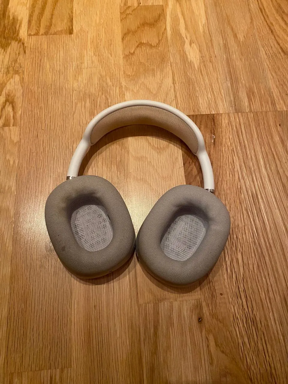 Наушники Apple AirPods Max первого поколения, Звездара 2