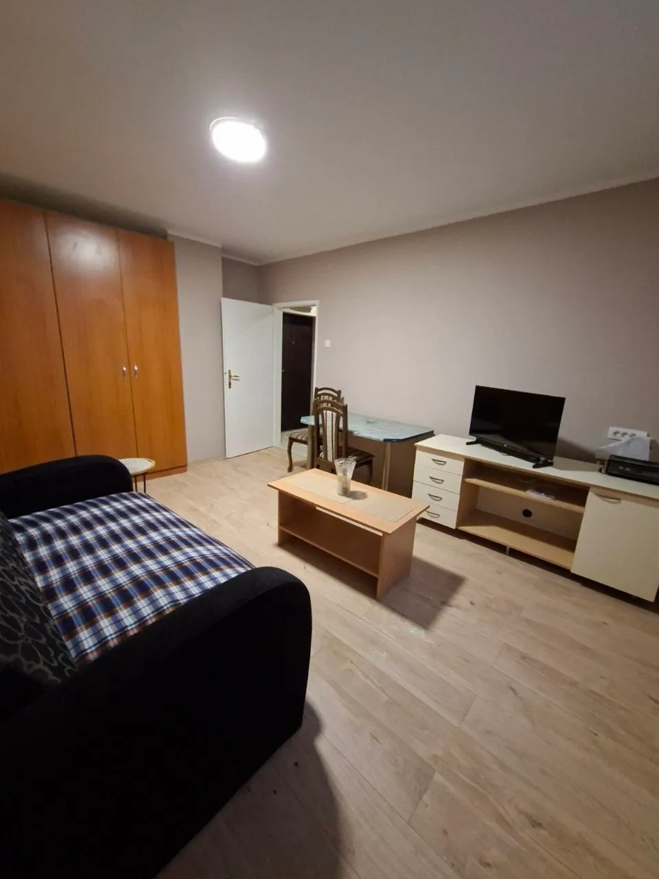 Двухкомнатная квартира 45 м² в Земуне 6