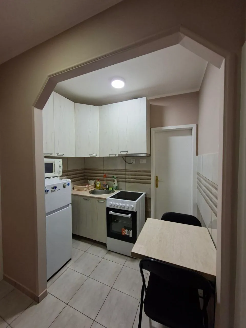 Двухкомнатная квартира 45 м² в Земуне 1
