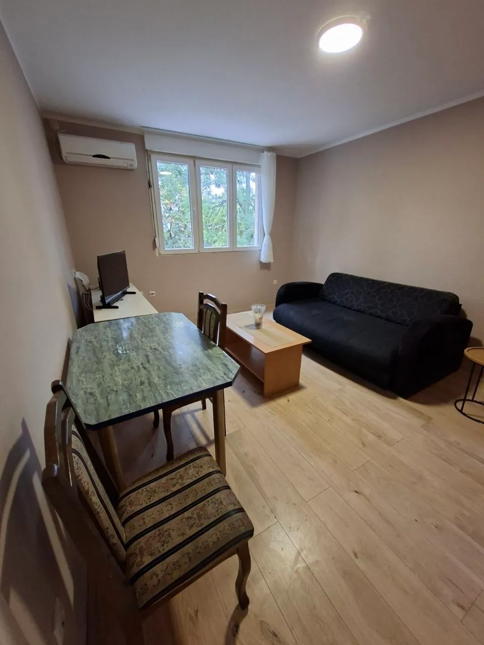 Двухкомнатная квартира 45 м² в Земуне 4
