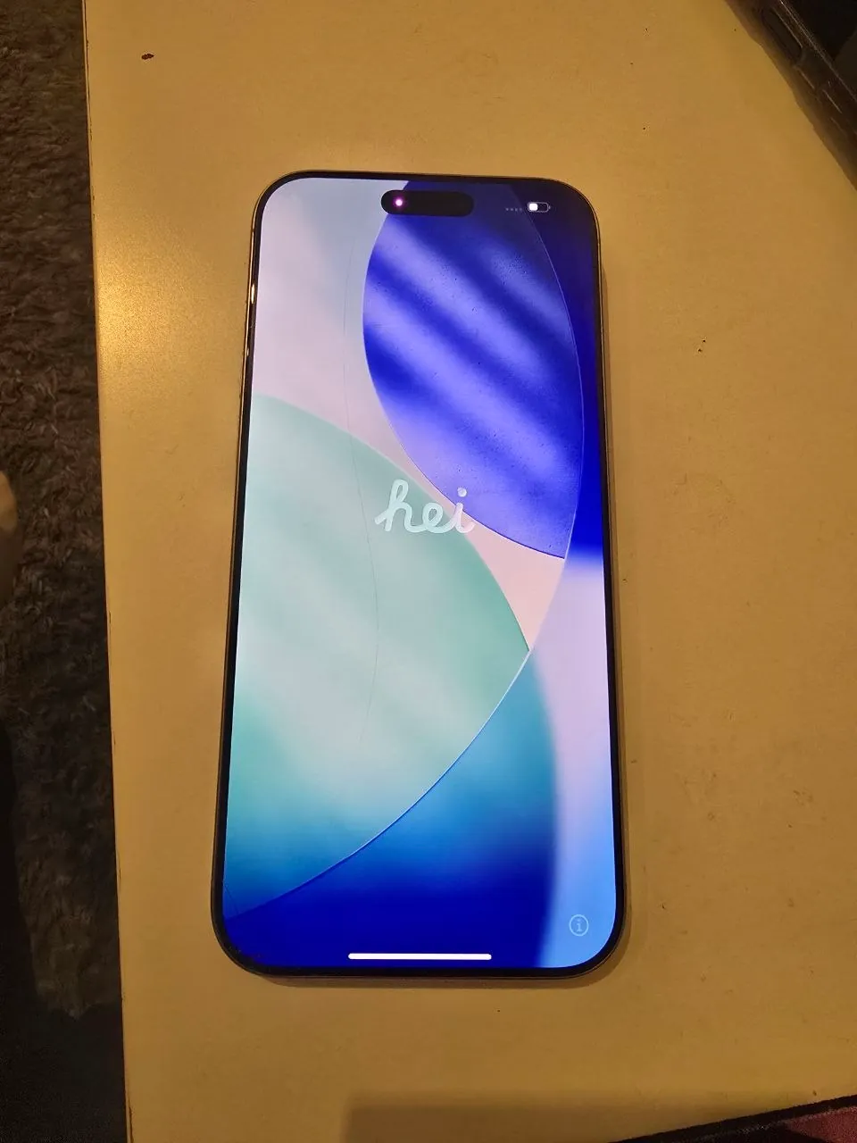 IPhone 16 Pro Max 256 ГБ разбитый экран 4