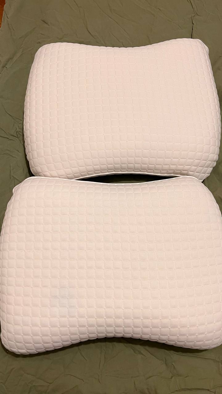 Две подушки IKEA KLUBBSPORRE 1