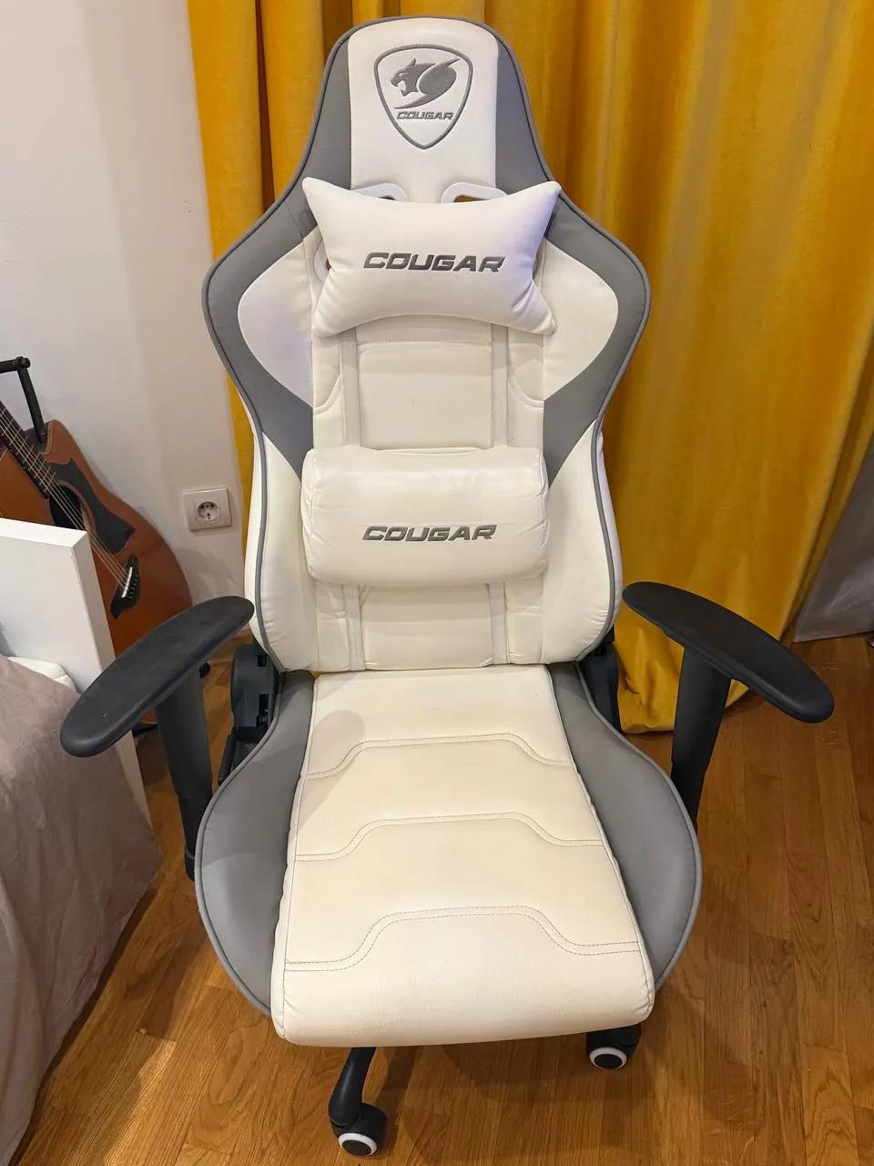 Игровое кресло Cougar Armor Elite 1