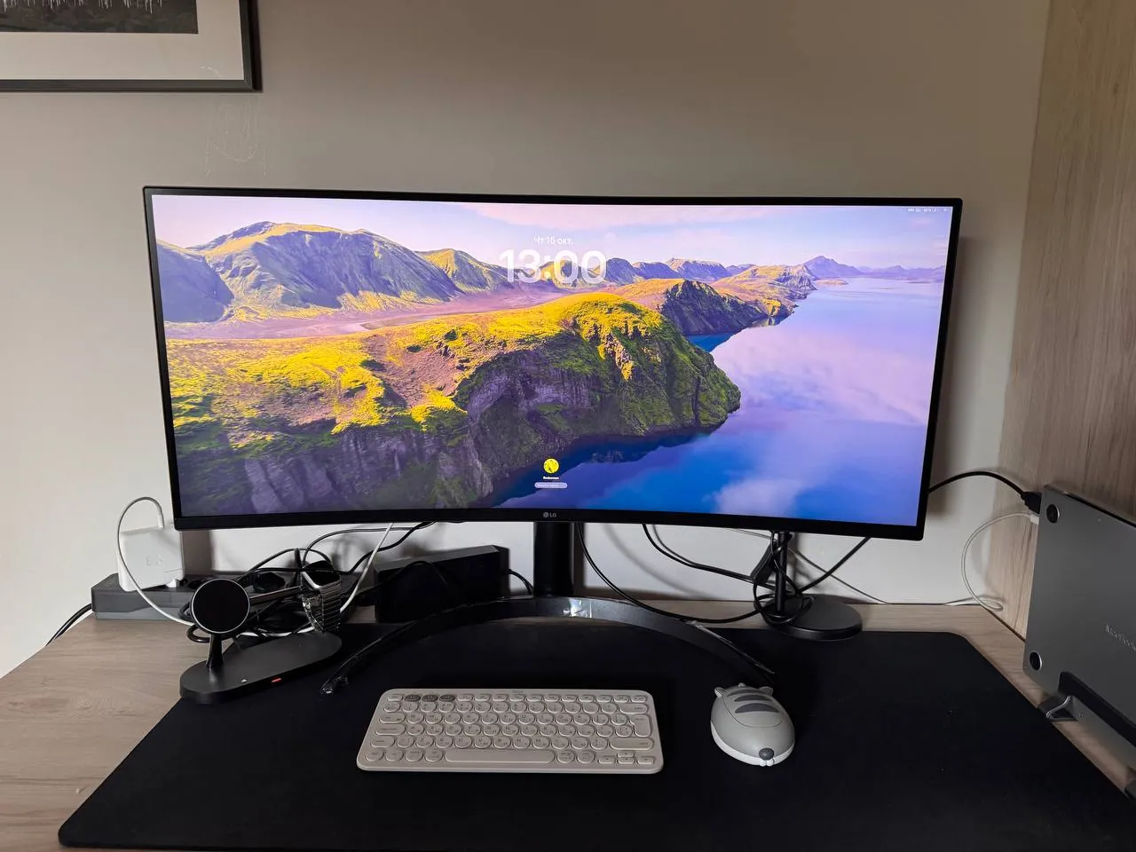 Монитор LG 34 дюйма UltraWide WQHD изогнутый 1