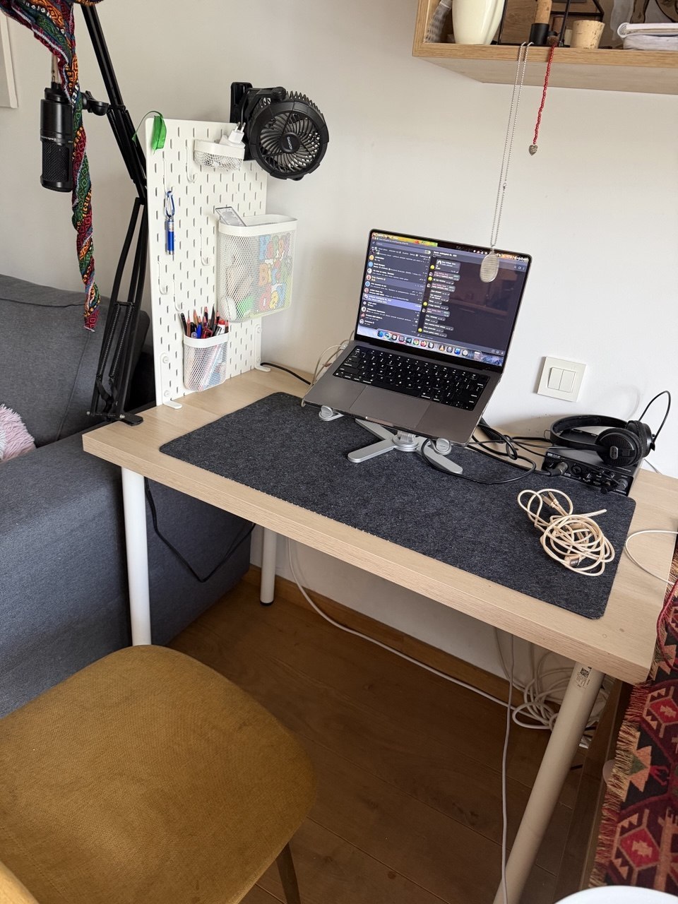 Рабочий стол IKEA LINNMON ADILS 1