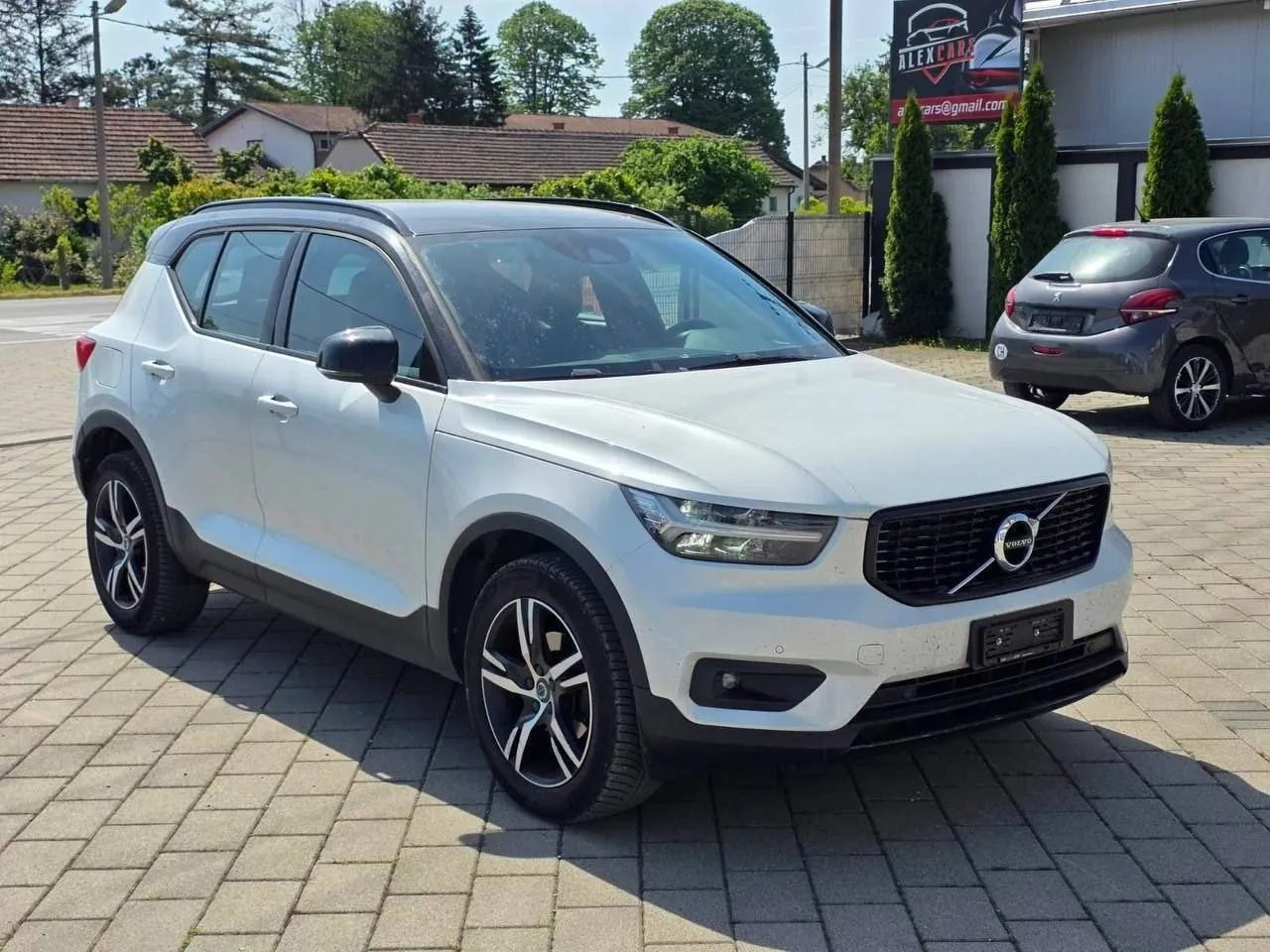 Прокат Volvo XC40 дизель механика Сербия 1