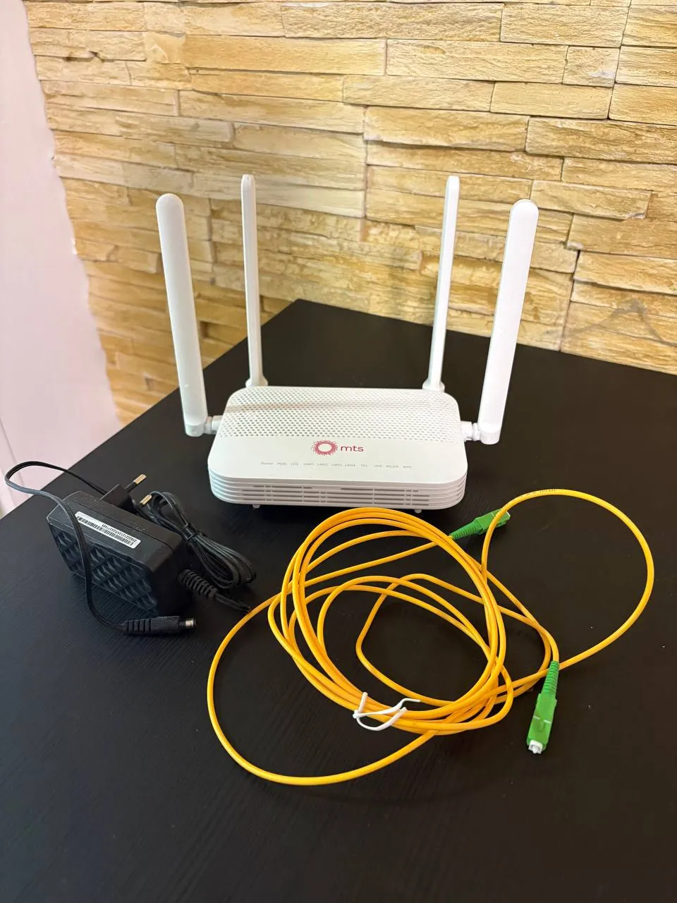 Роутер Huawei OptiXstar HG8145X6 GPON WiFi 6 Нови-Сад 1
