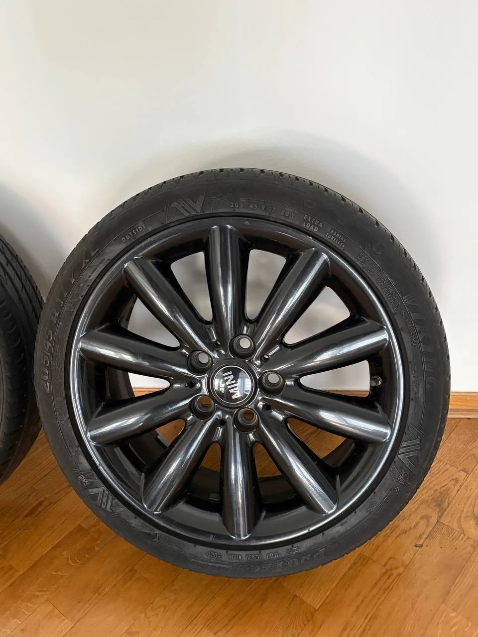 Колёса MINI Cooper F56 с летней резиной R17 5