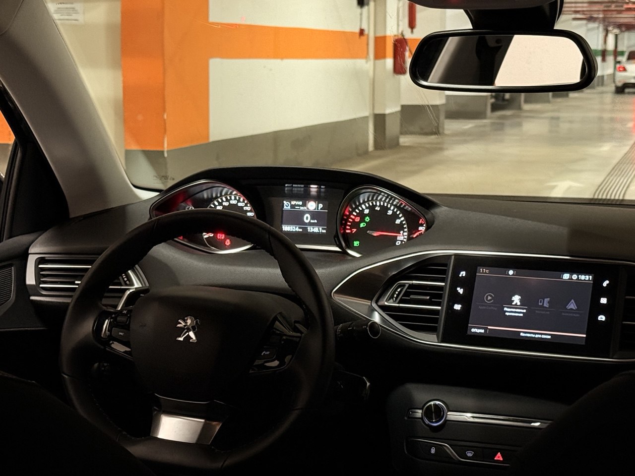 Peugeot 308 2018 1.2 Turbo автомат 2