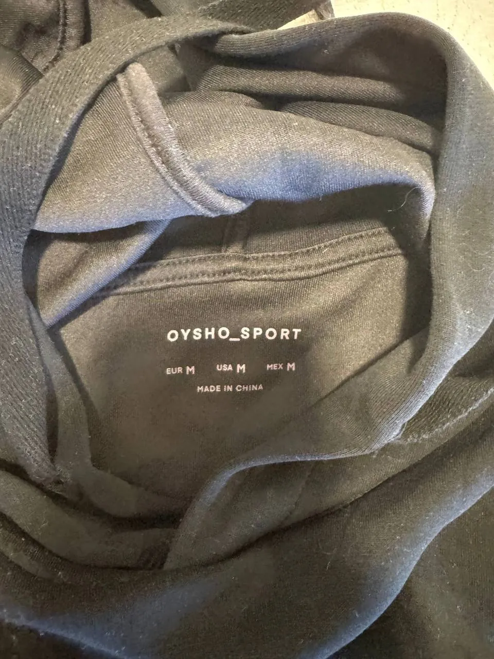 Женские куртки H&M и костюм OYSHO в Нови-Саде 8