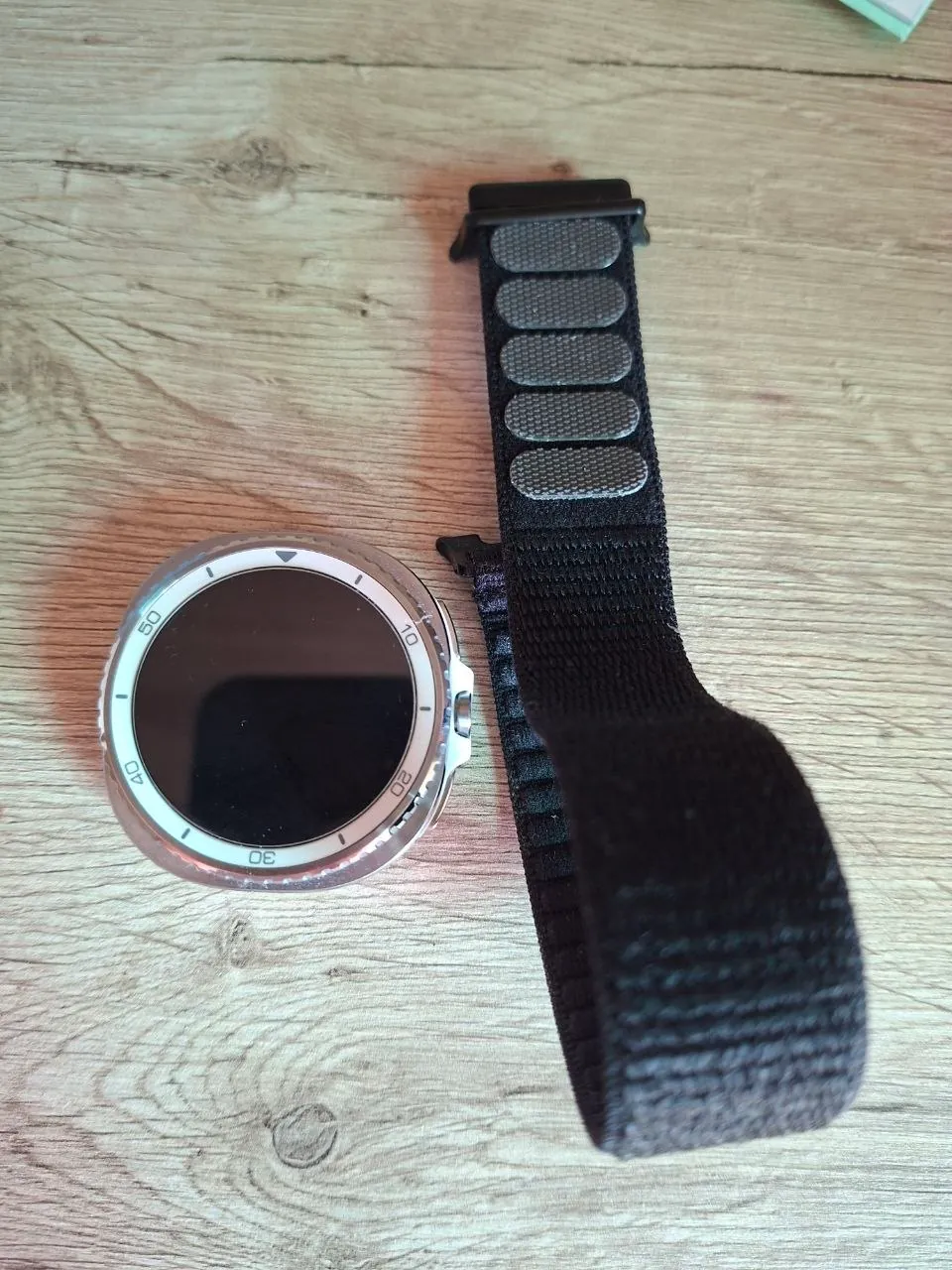 Samsung Galaxy Watch8 Classic идеальное состояние Нови Сад 1