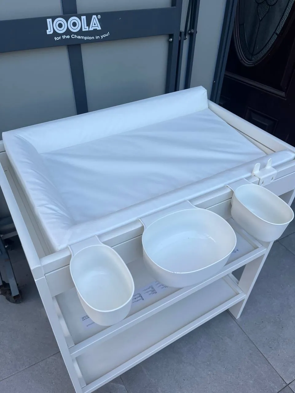 Бытовая техника и пеленальный стол IKEA Вождовац 3