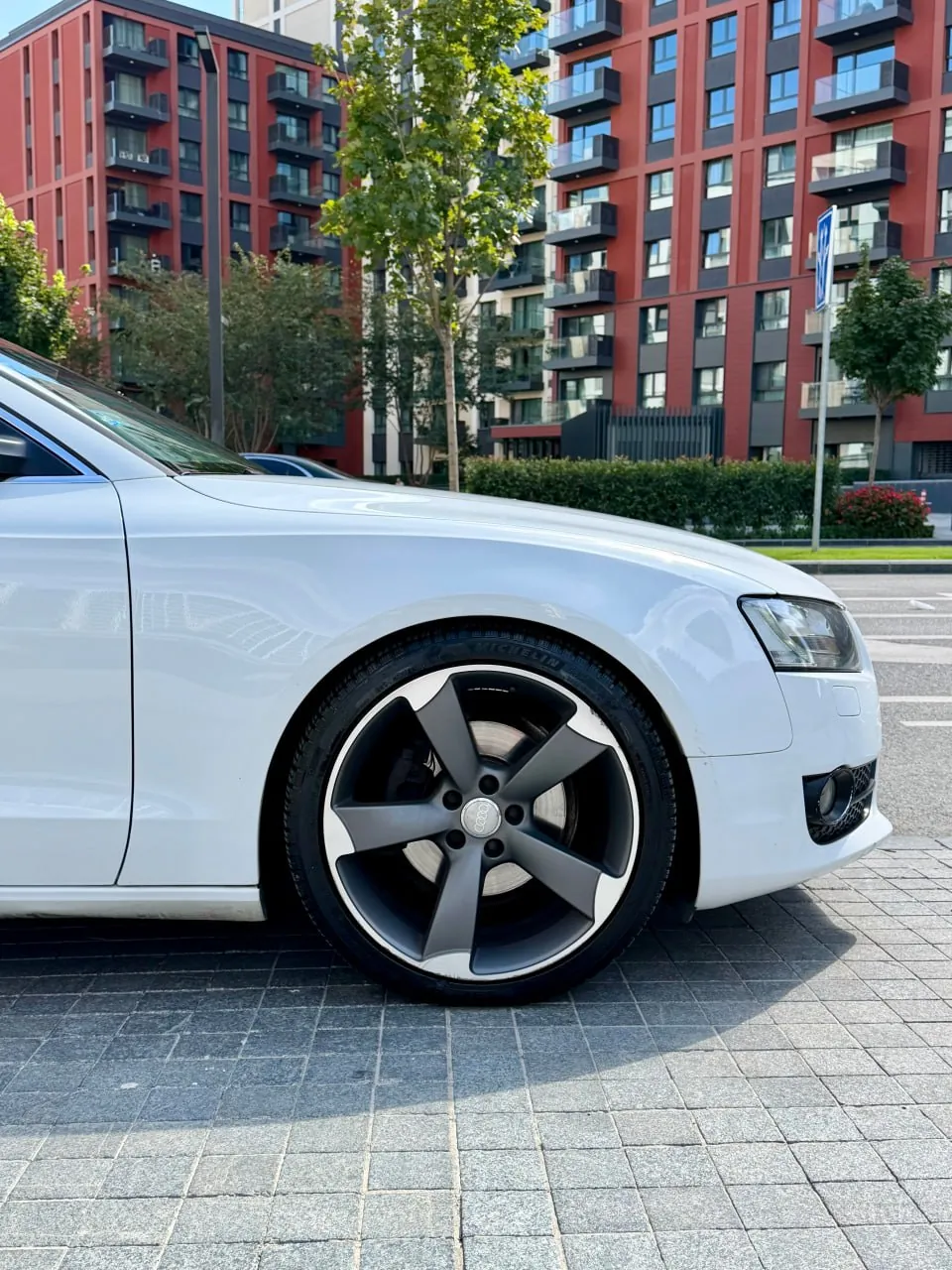 Audi A5 Sportback 2.0 TFSI механика 2010 6
