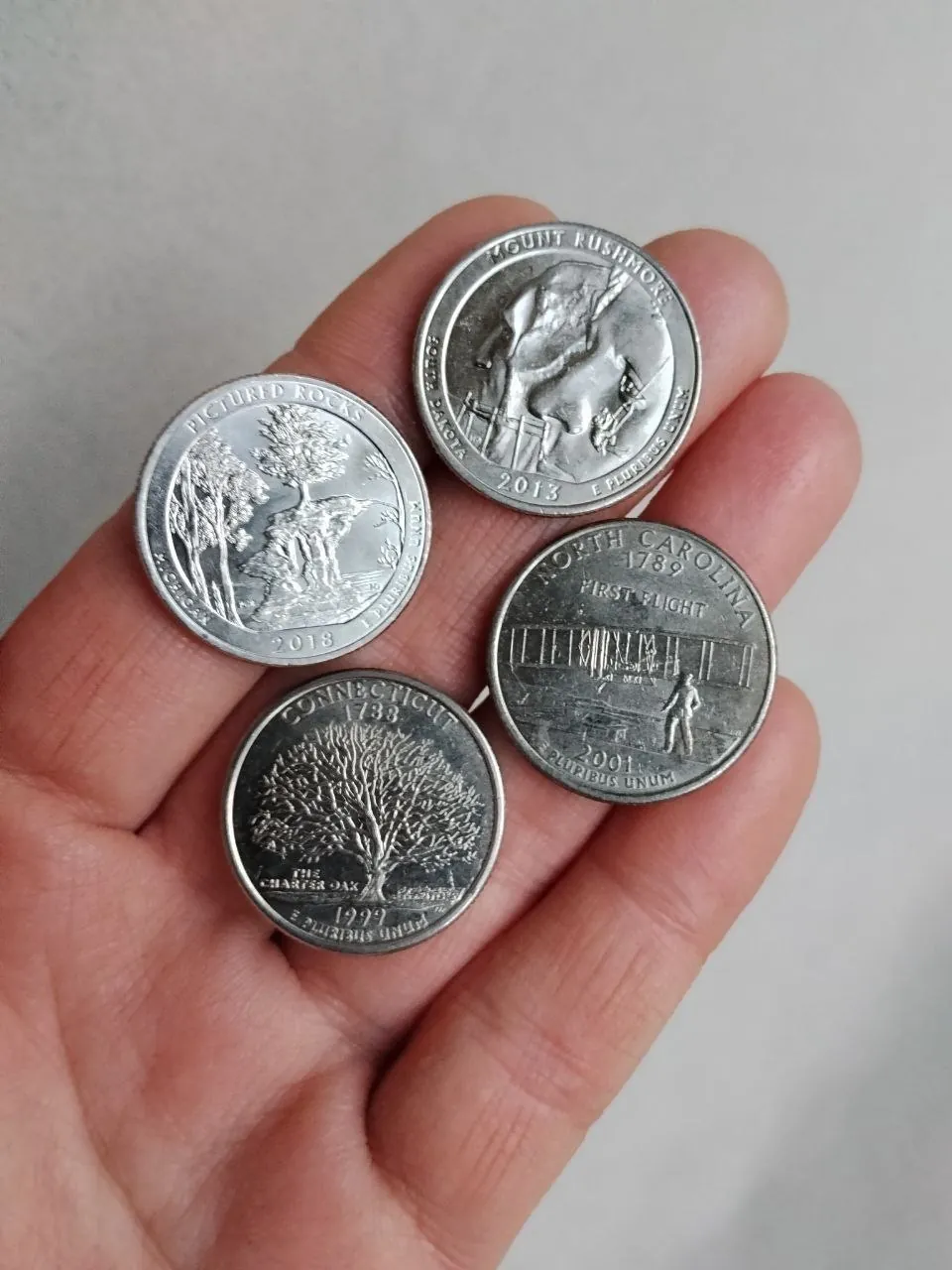 Коллекционные монеты Франция США Египет Иран 6
