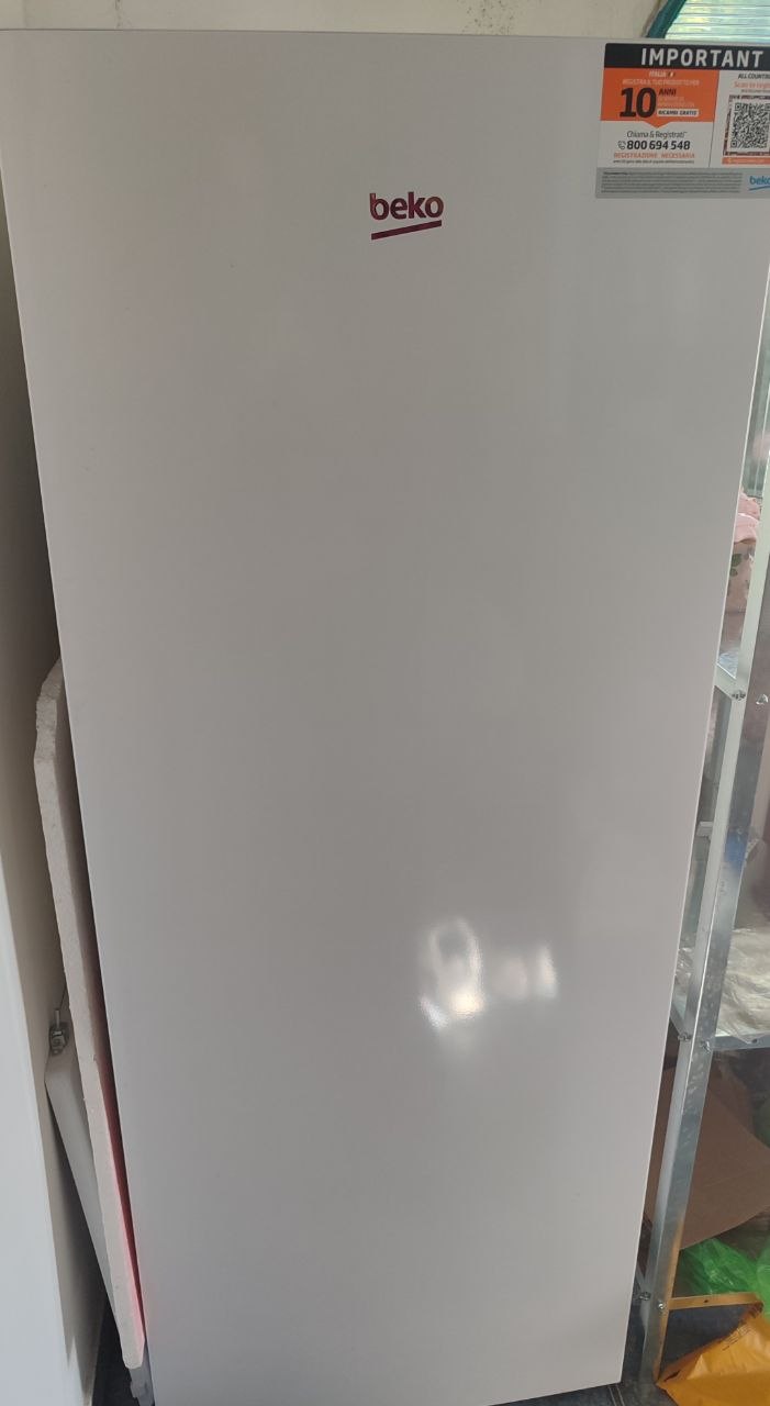 Морозильная камера Beko 215л 2
