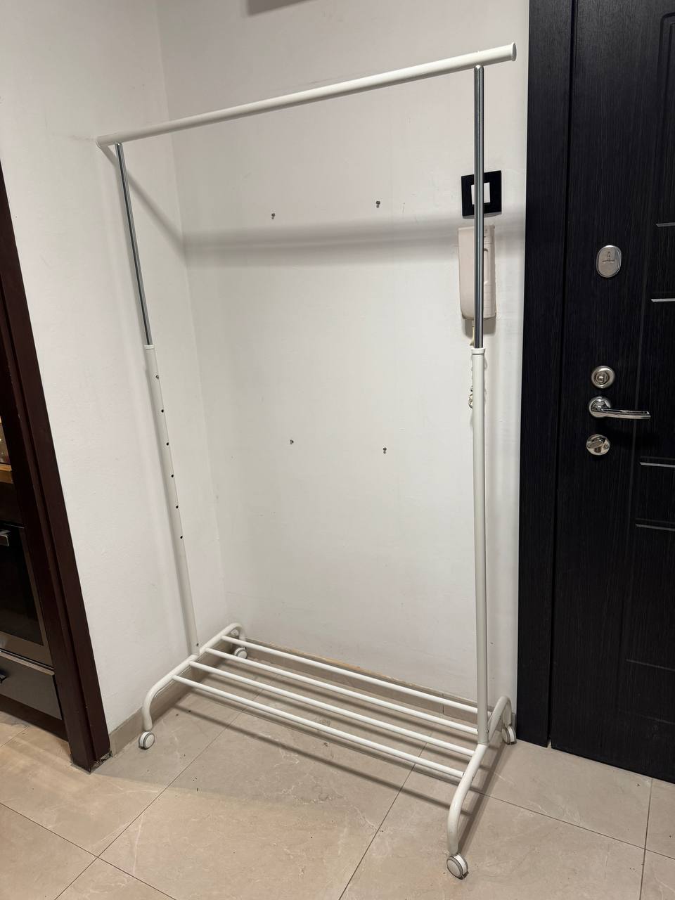 Вешалка IKEA RIGGA 1