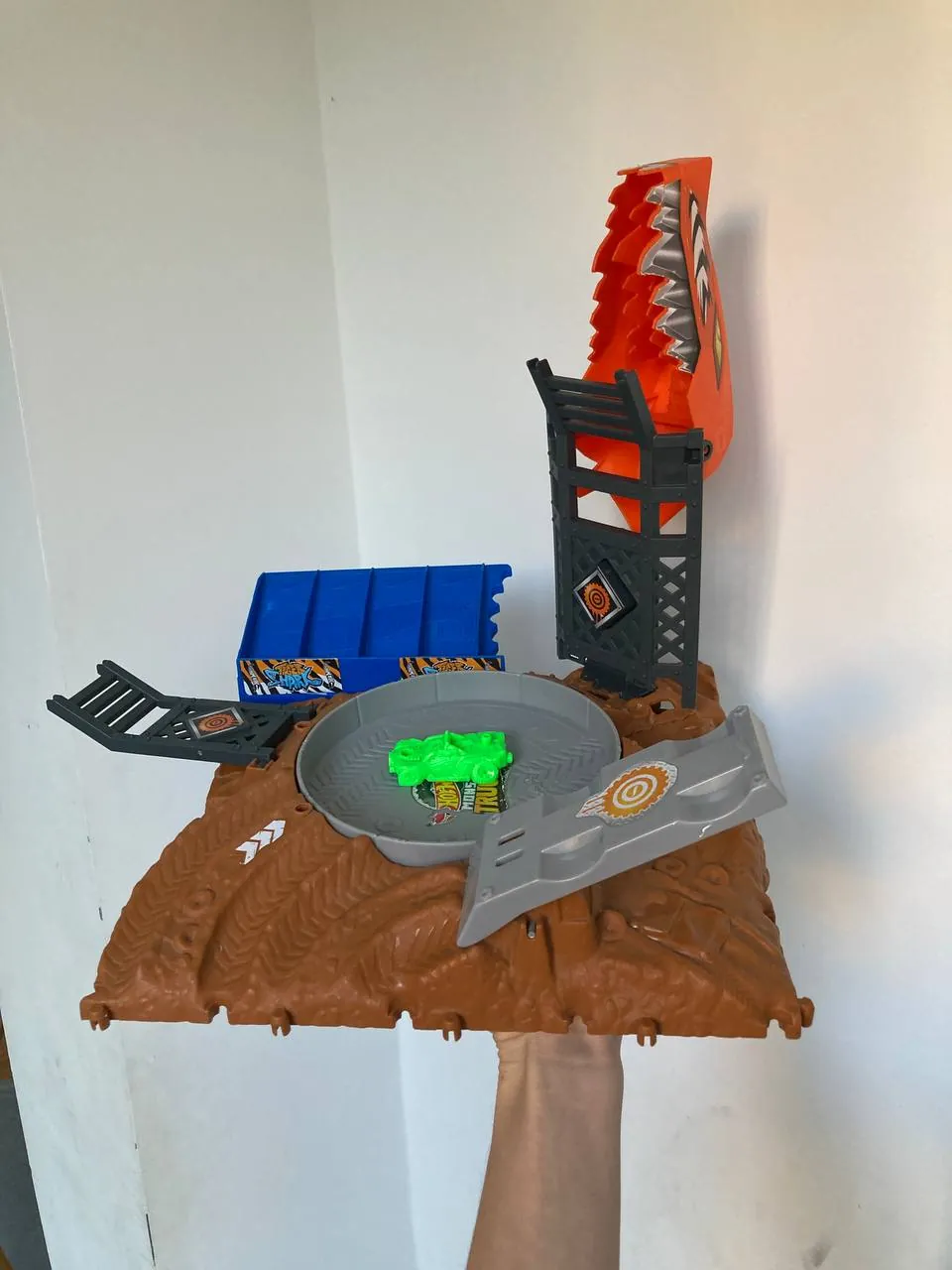 Трасса для монстр-трака Hot Wheels 1