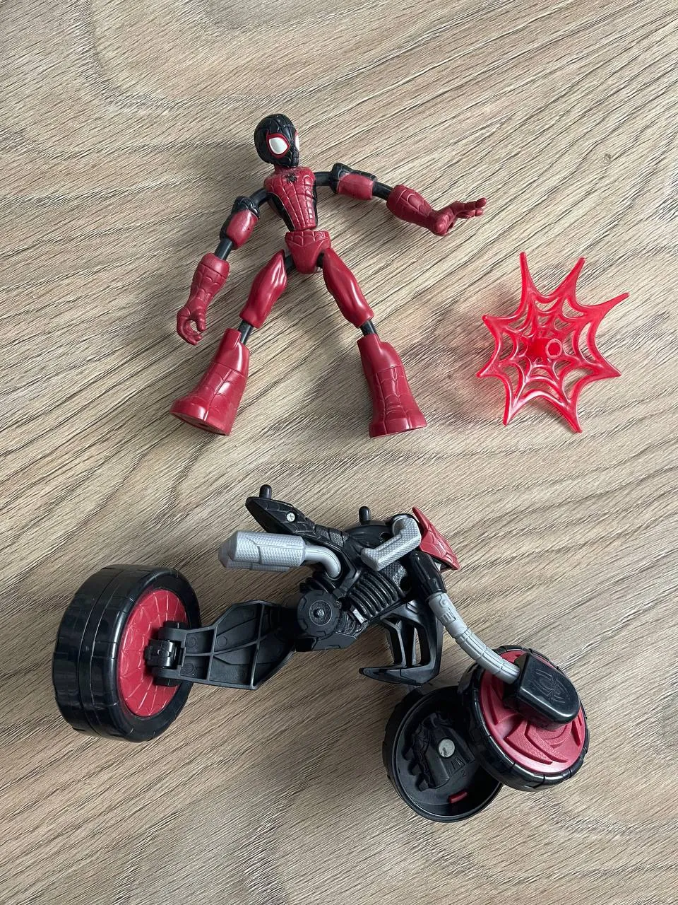 Игрушка Spiderman на мотоцикле 1