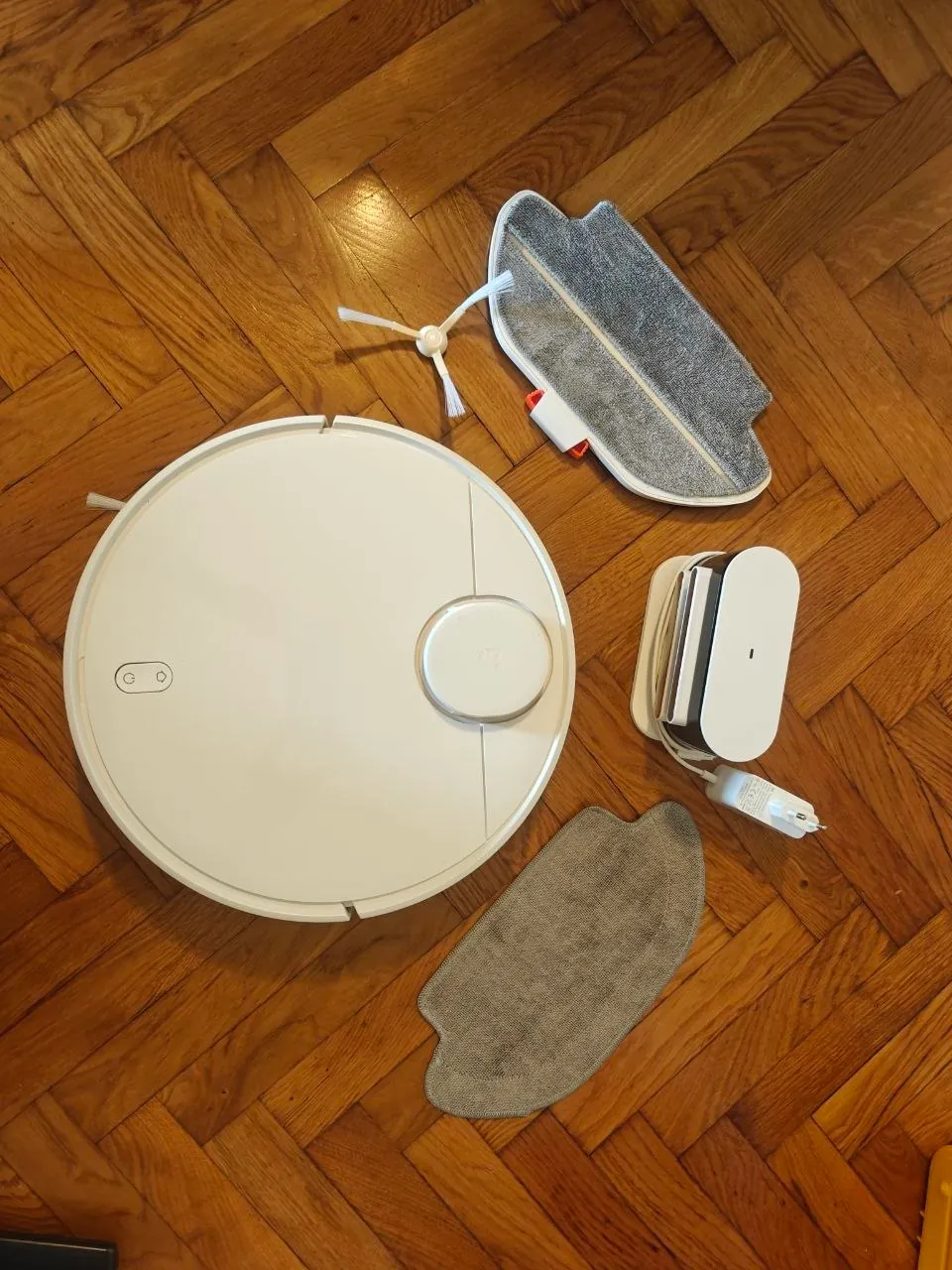 Робот-пылесос Xiaomi Mi Robot Vacuum-Mop P 1