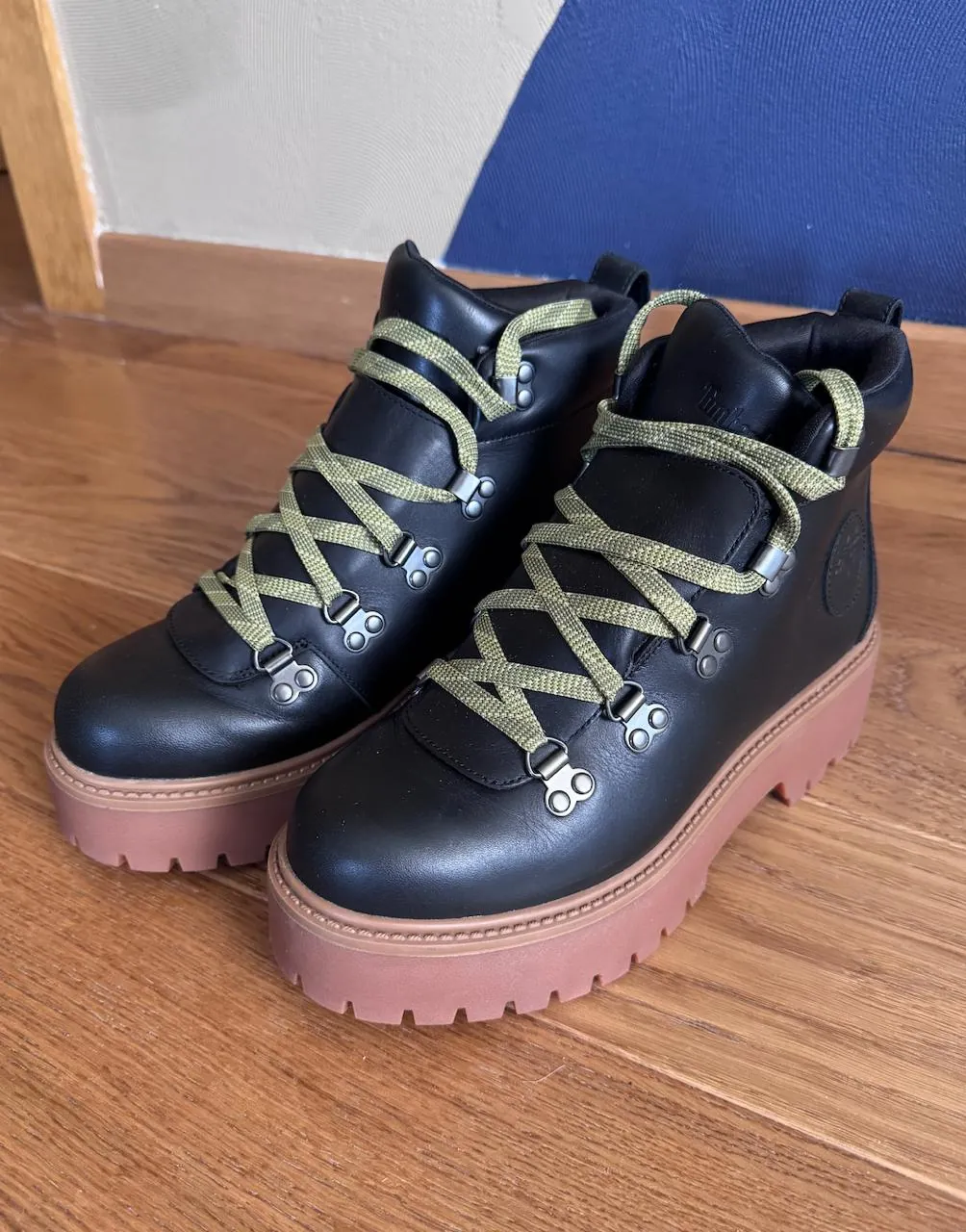 Ботинки Timberland Stone Street и пуховик H&M 1