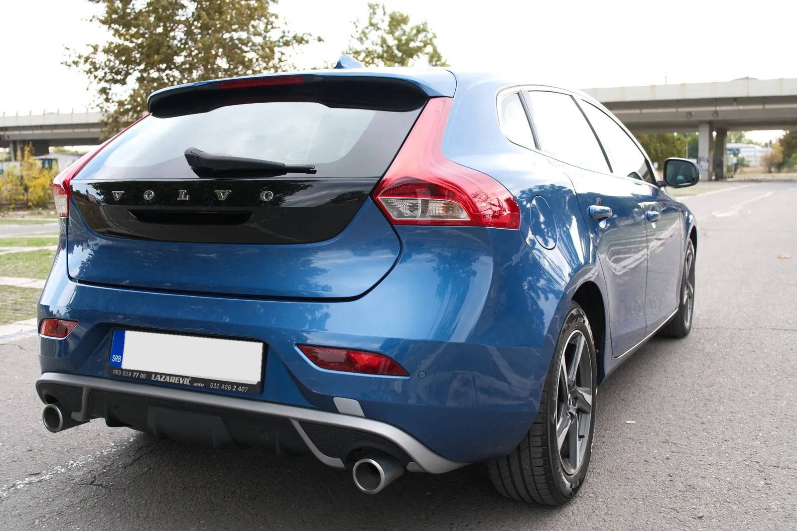 Volvo V40 D3 R-Design 2018 дизель автомат 2