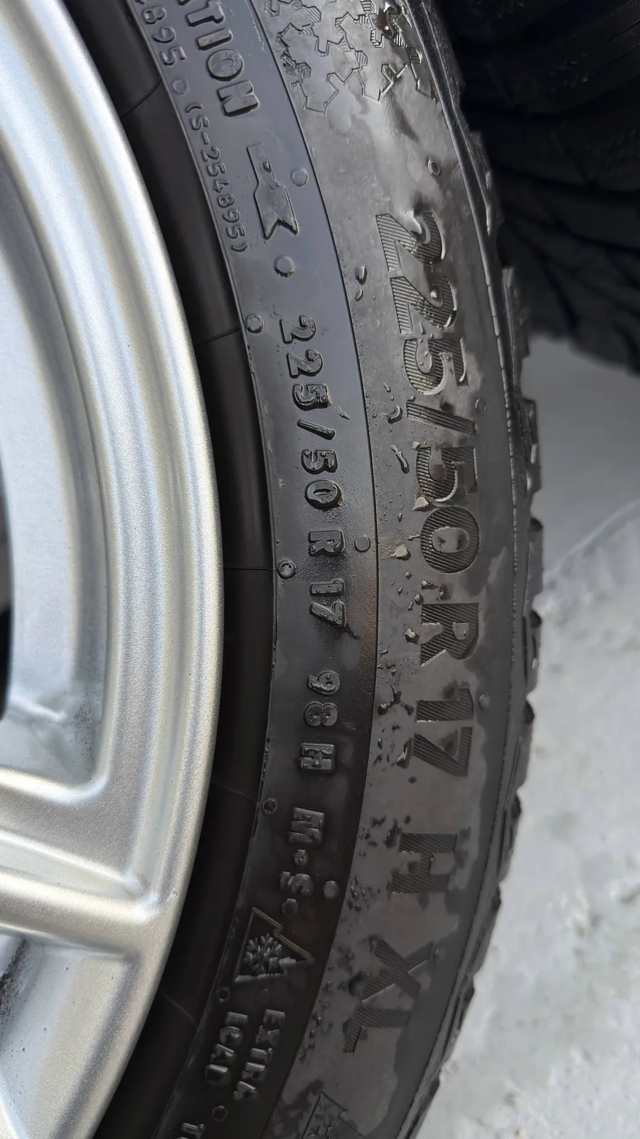 Зимний комплект Brock R17 шины Continental 5