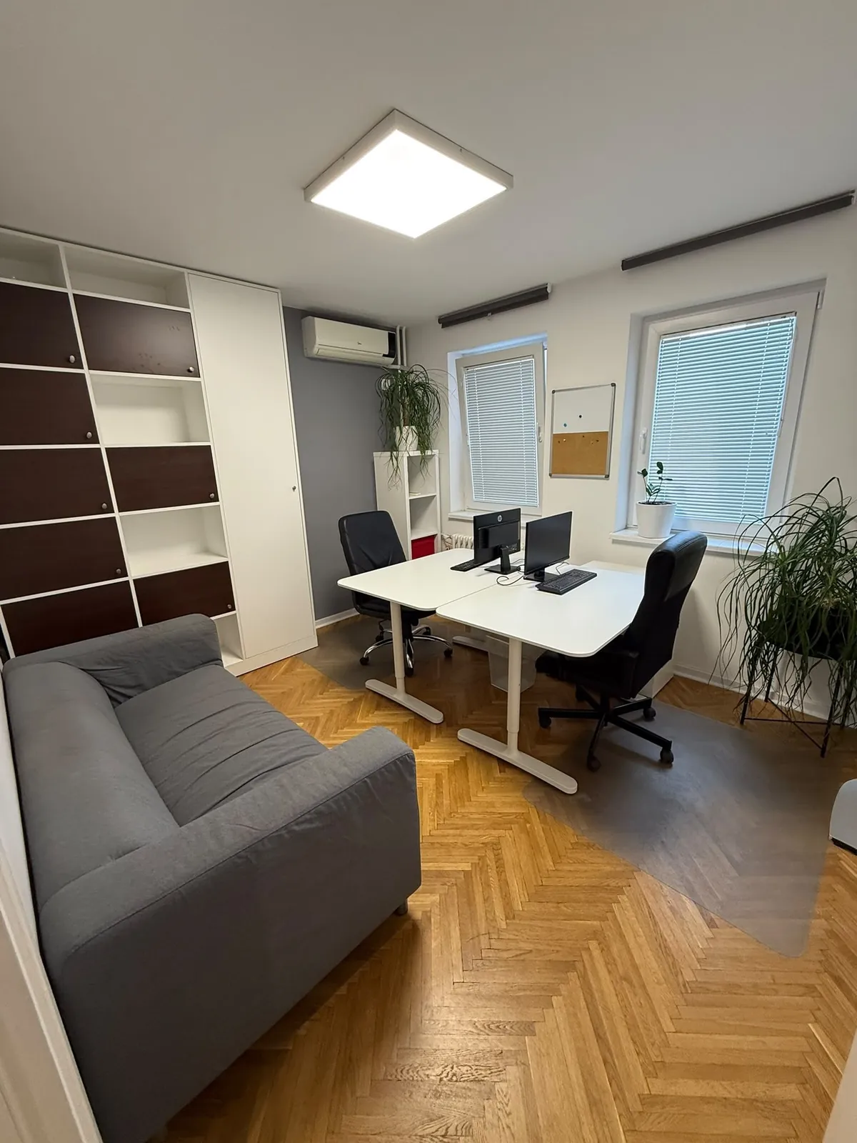 Помещение 94 м² пять комнат Нови Белград 6