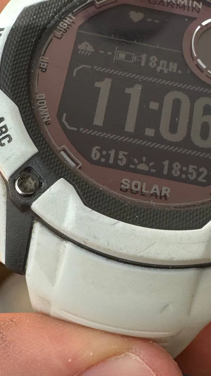 Спортивные смарт-часы Garmin Instinct 2x Solar 2