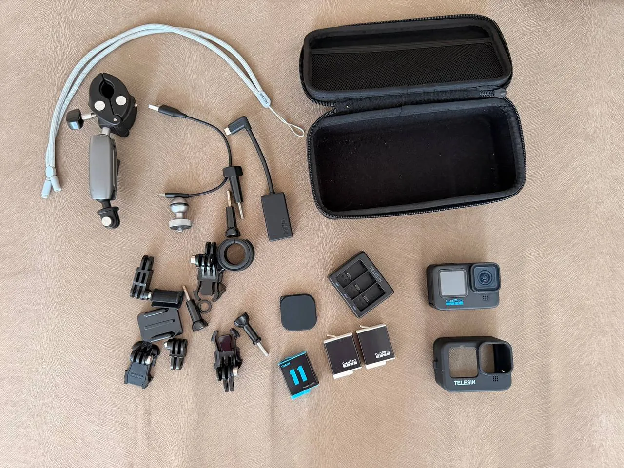 GoPro HERO11 Black с тремя аккумуляторами 1