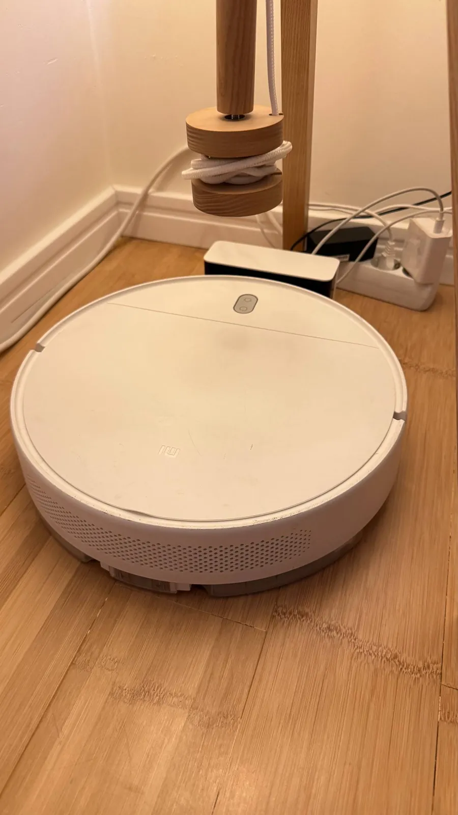 Робот-пылесос Xiaomi Mi Vacuum-Mop Essential 1