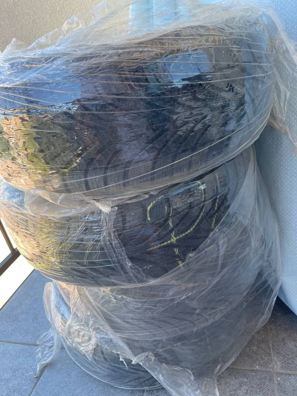 Зимняя резина 185/55 R15 1