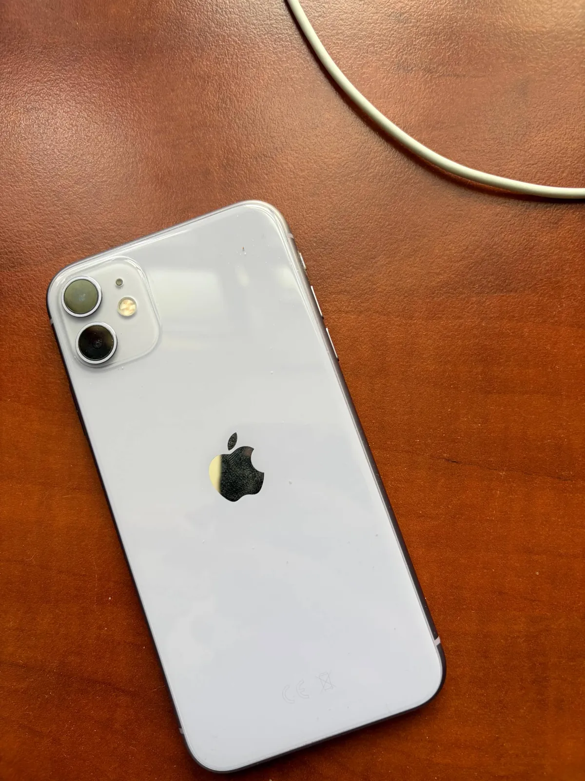 ASUS ROG Phone 8, iPhone 11 и планшет Lenovo Legion 7
