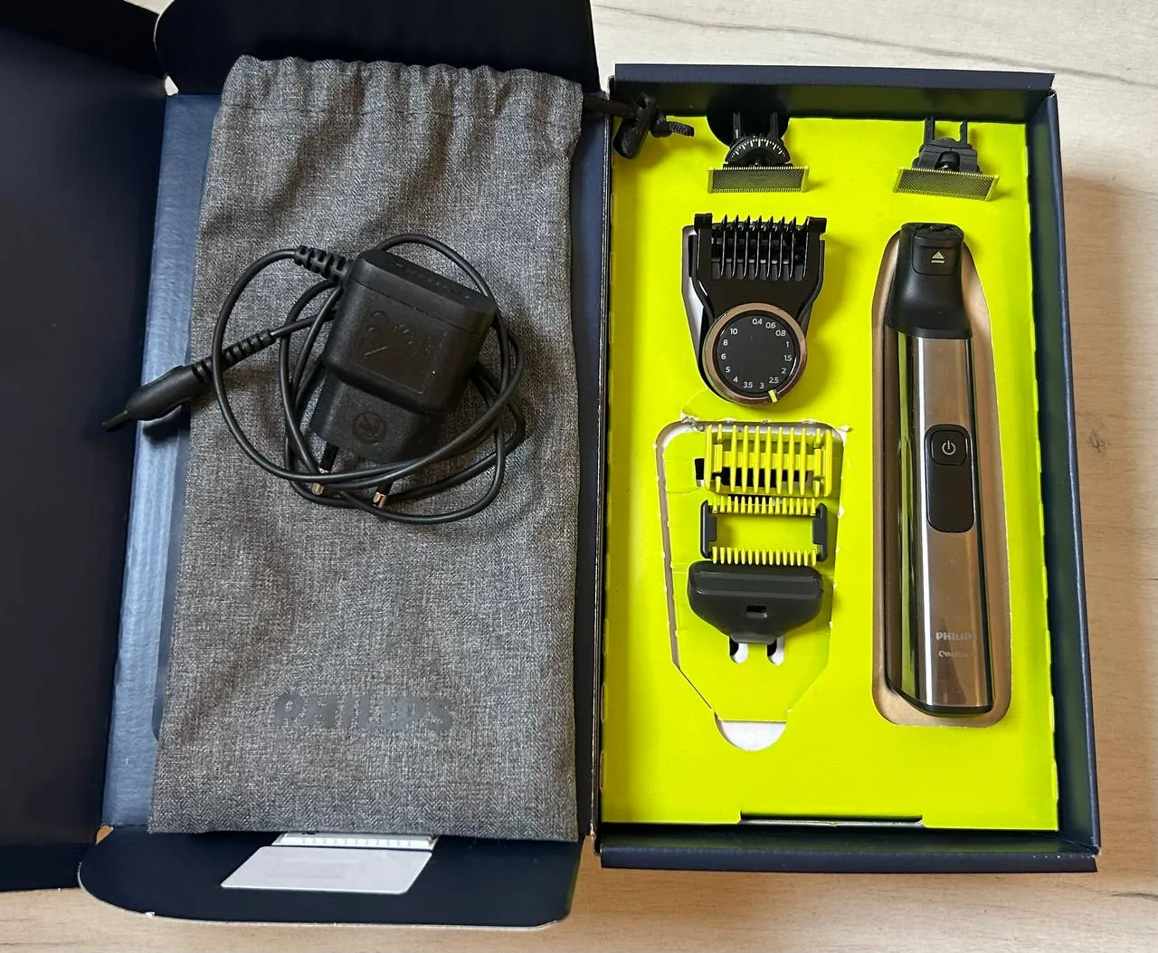 Триммер для лица Philips OneBlade Pro 360 1