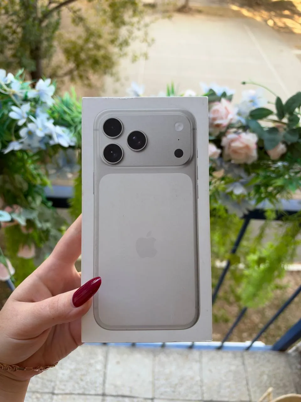 IPhone 17 Pro Max 256 ГБ с трещинами, Нови-Белград 1