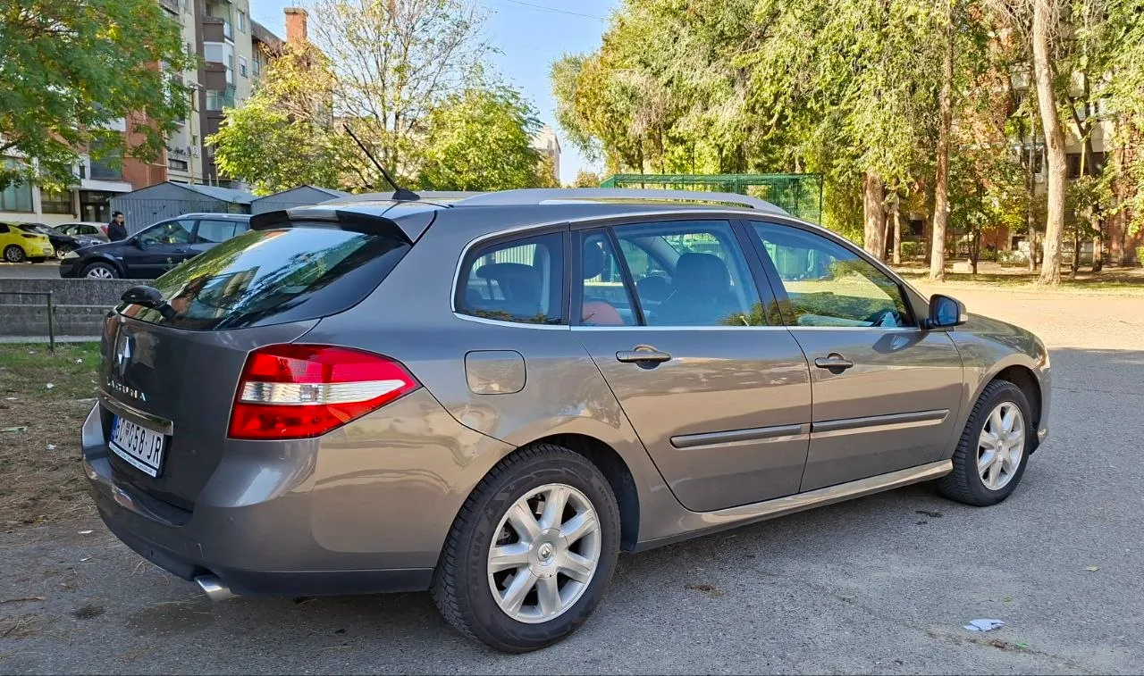 Renault Laguna 2008 2.0 dCi механика 3