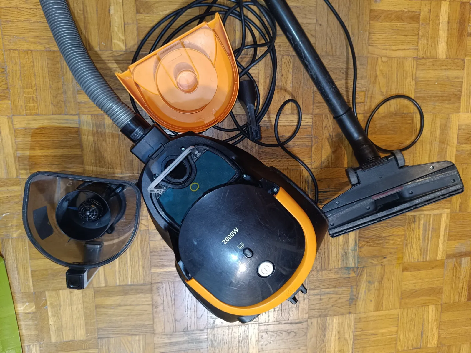 Пылесос Samsung SC4470 с двигателем Karcher 3