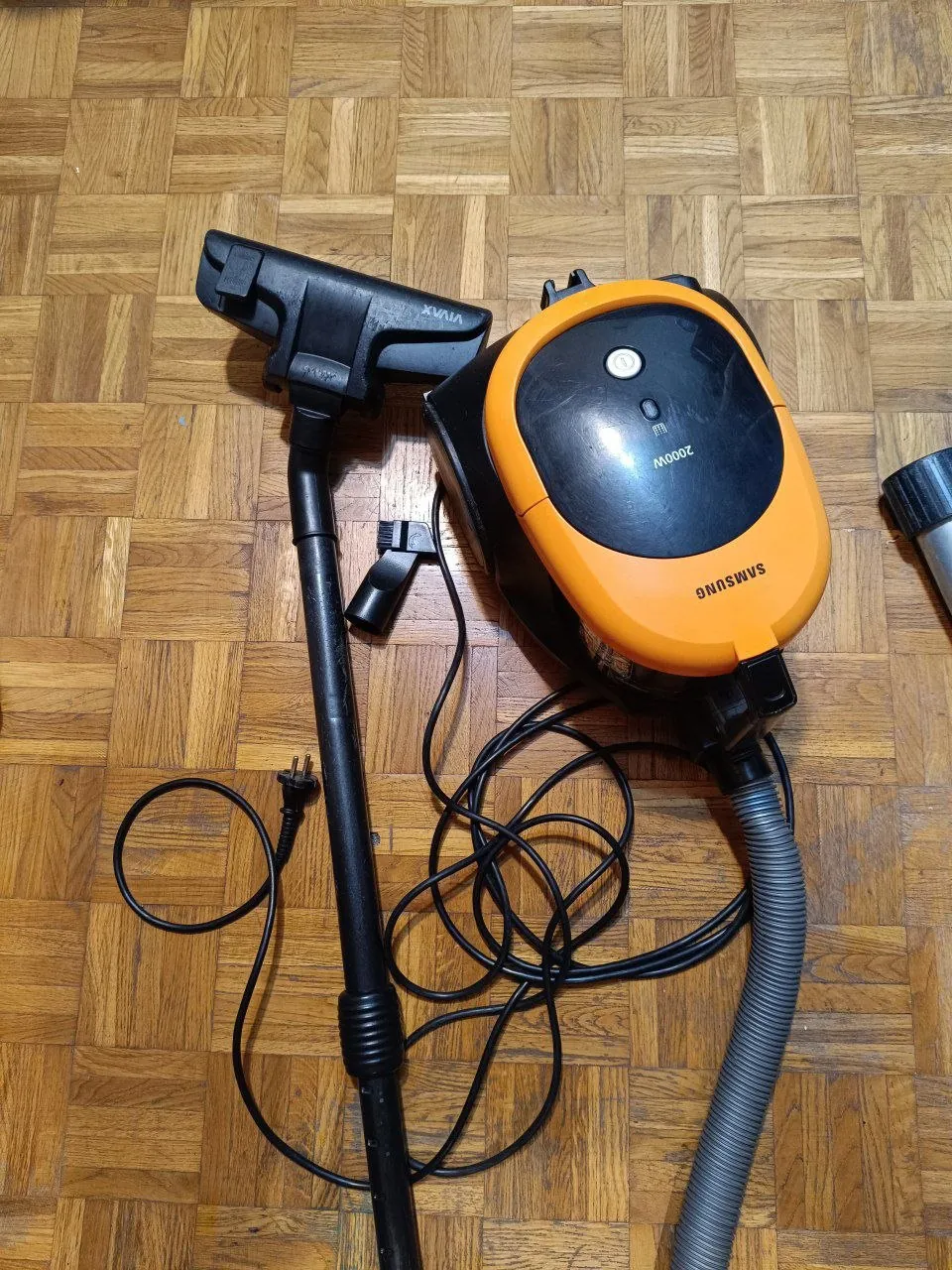 Пылесос Samsung SC4470 с двигателем Karcher 1