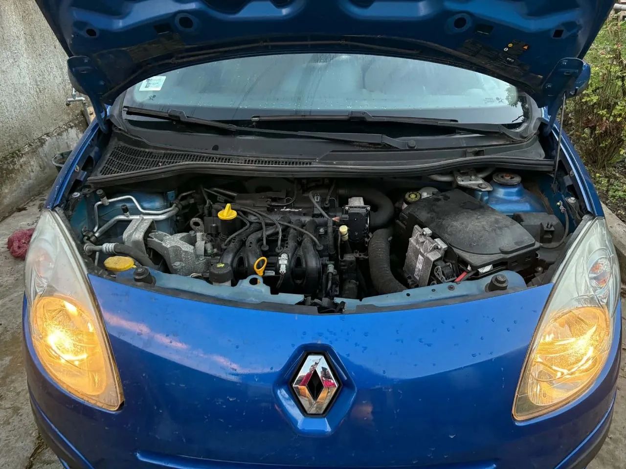Renault Twingo 1.2 бензин 2011 года 6