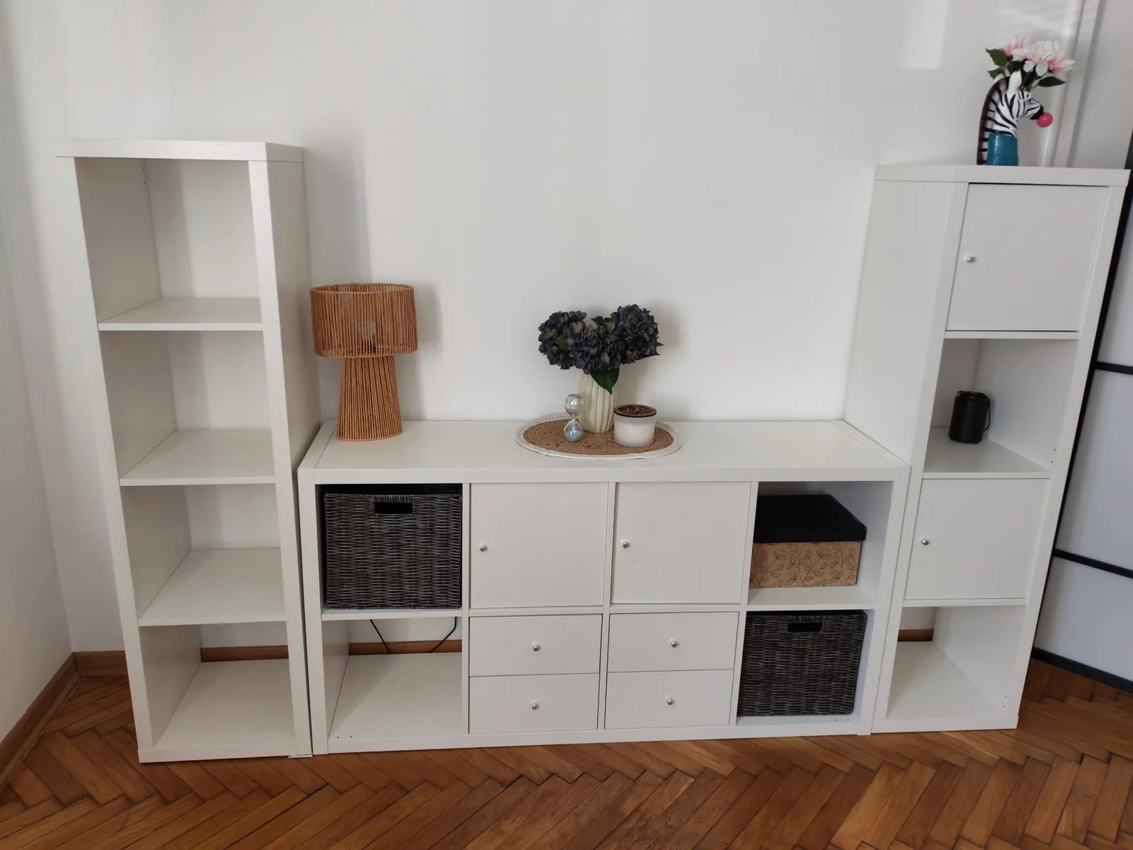 Стеллажи IKEA Kallax 4×2 и 4×1 Зелени Венац 1