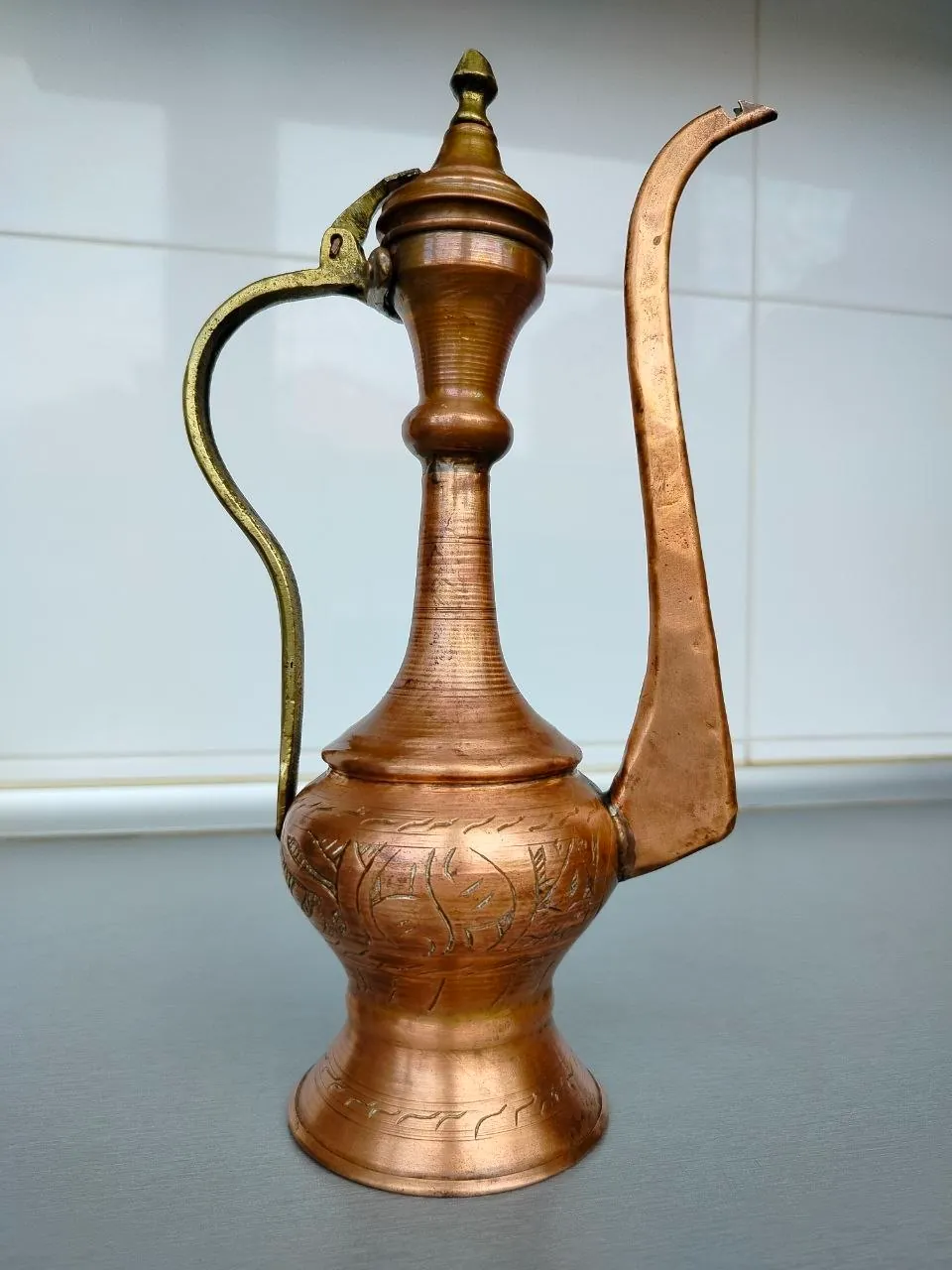 Антикварная пепельница, портсигар и медный ибрик 7