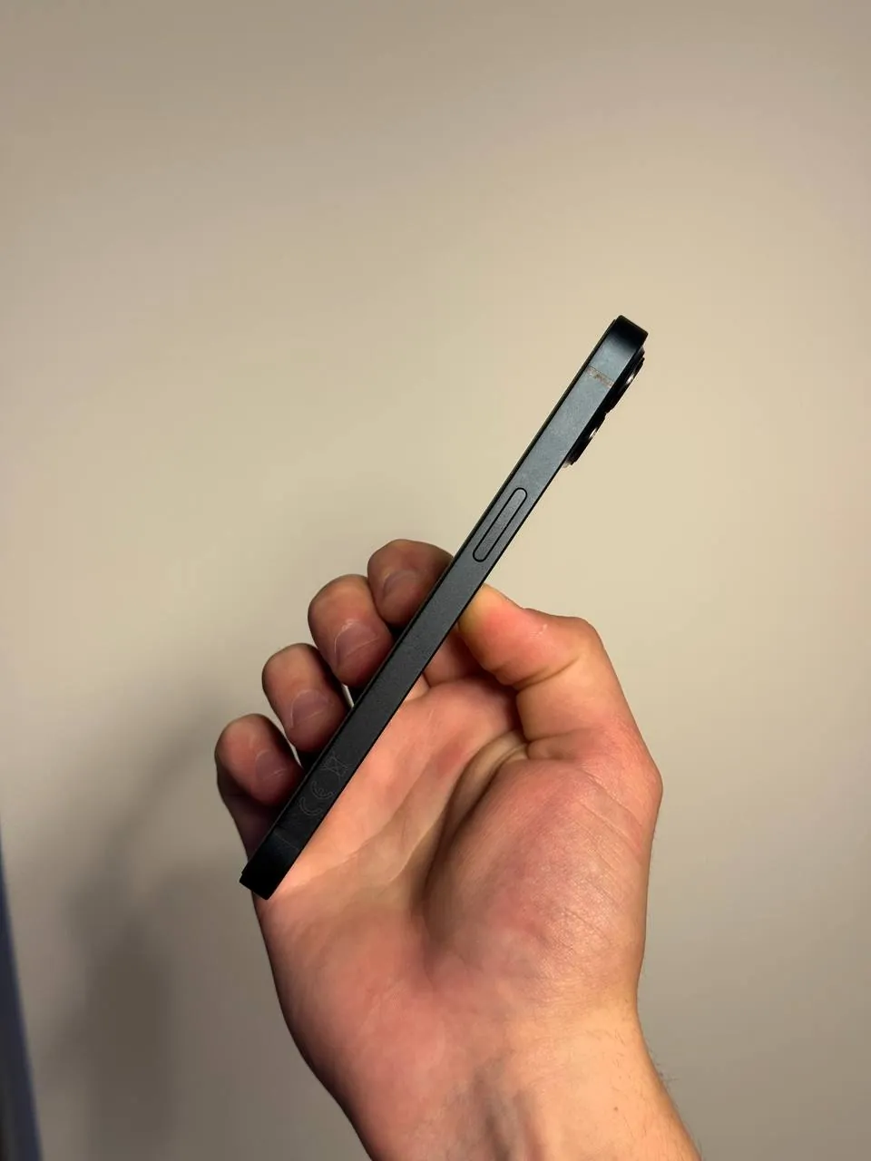 IPhone 13 128 ГБ в отличном состоянии Белград 2