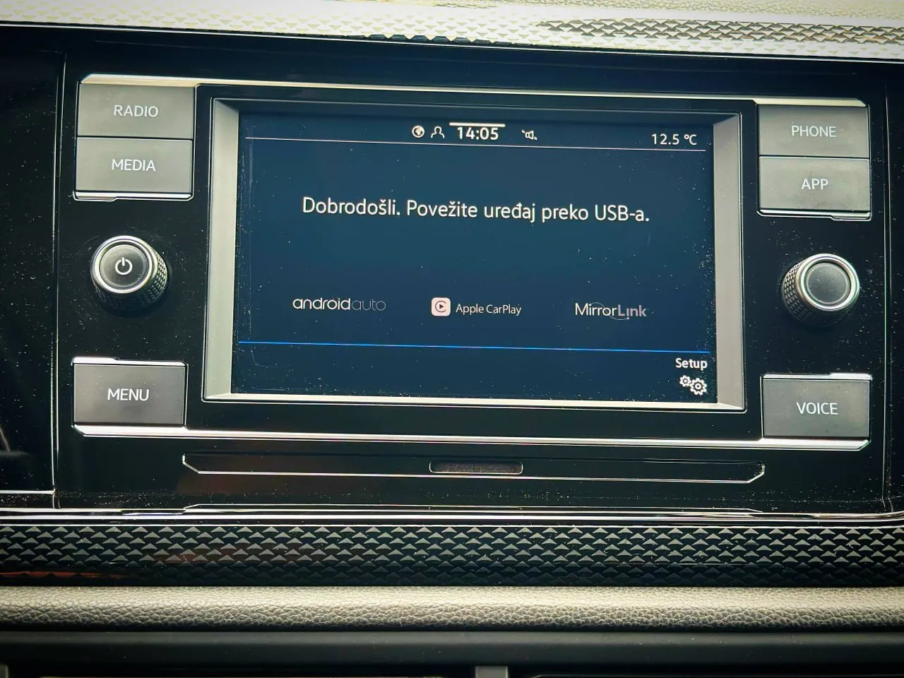 Аренда VW Polo 2023 АКПП в Белграде 6