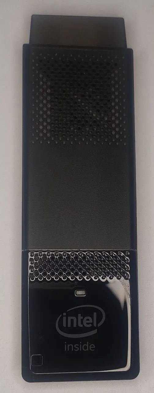 Мини-компьютер Intel Compute Stick STK1AW32SC 1